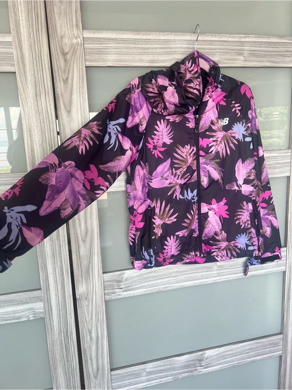 New Balance Women's Pink Floral Lightweight Jacket
